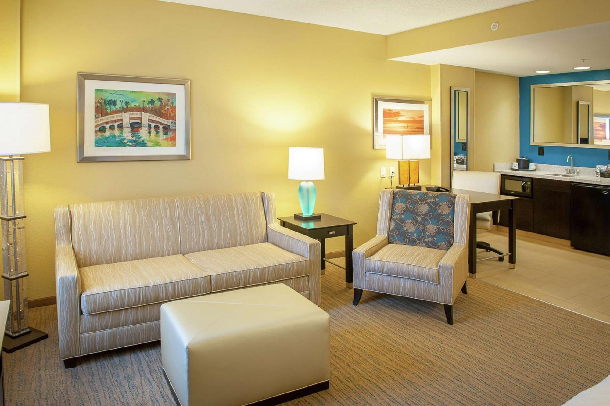 Hampton Inn & Suites St. Petersburg/Downtown Exteriör bild