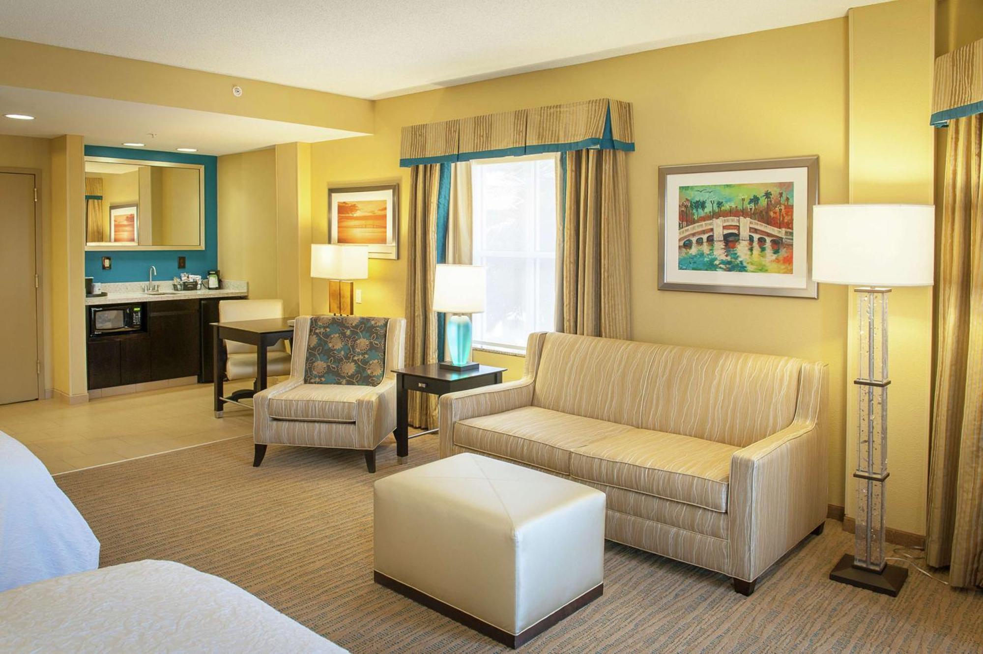 Hampton Inn & Suites St. Petersburg/Downtown Exteriör bild