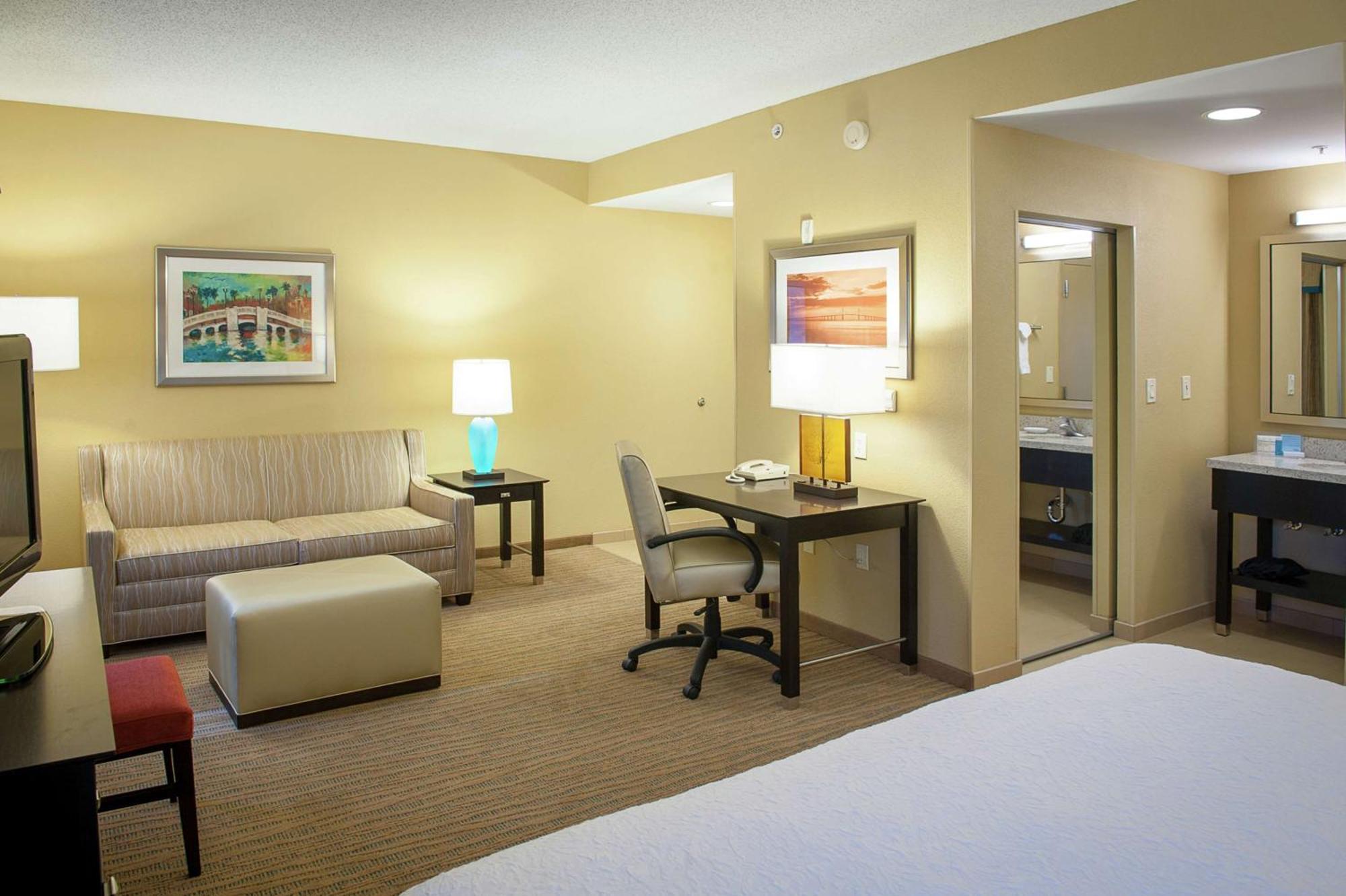 Hampton Inn & Suites St. Petersburg/Downtown Exteriör bild